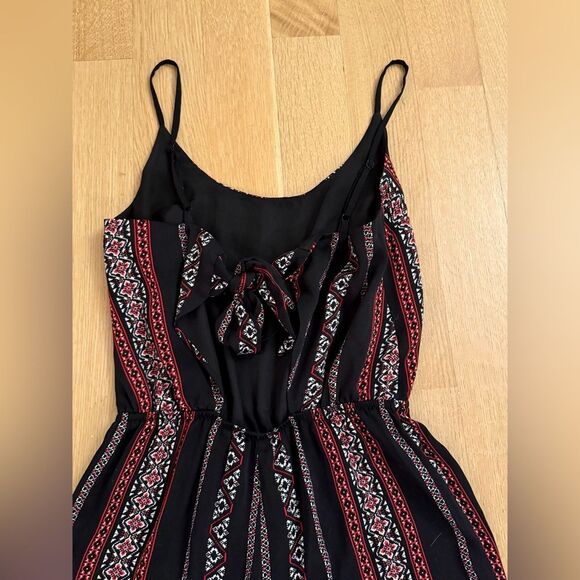 Dynamite Black and Red Jumpsuit with Flowing Silhouette - Picture 6 of 7